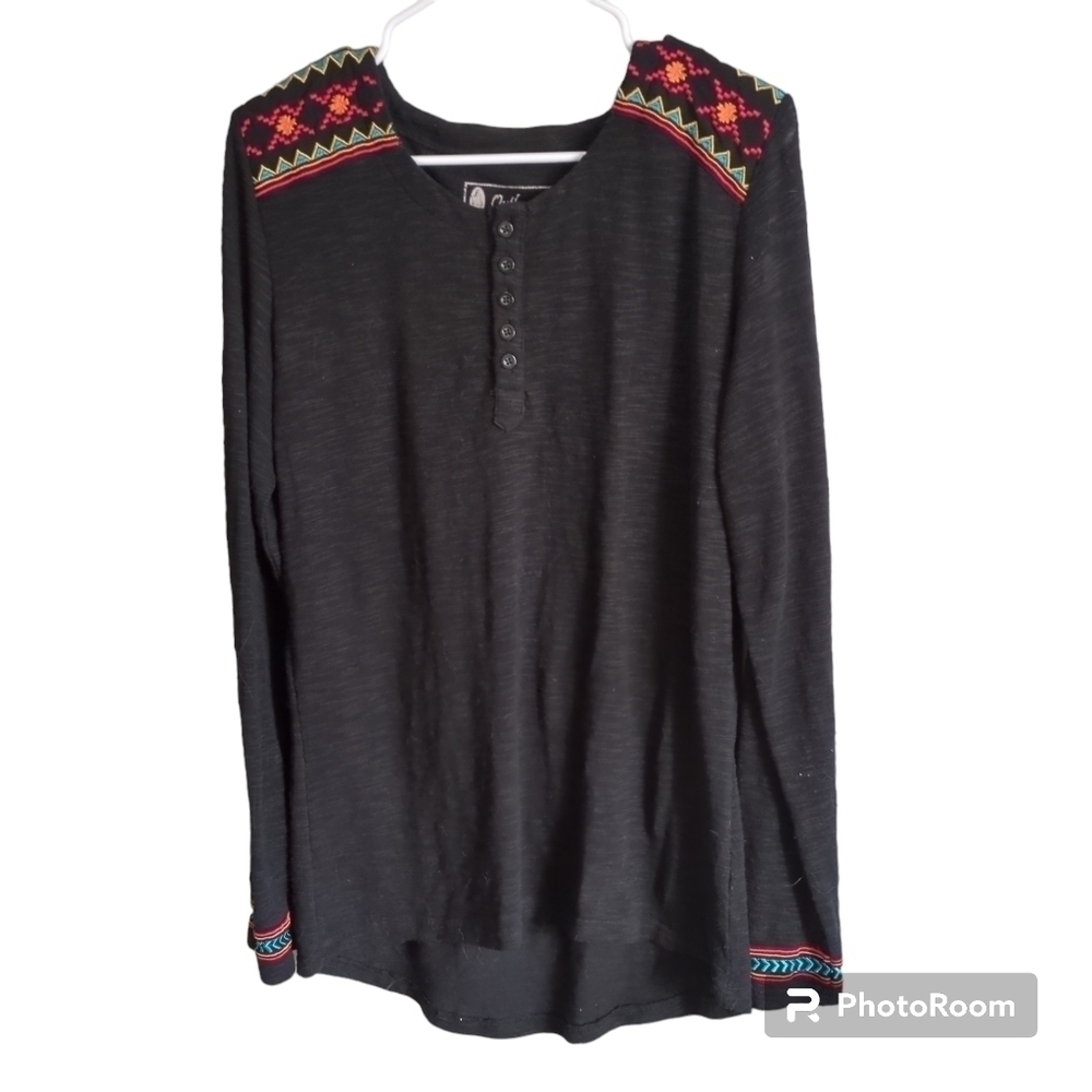 Outback Trading Company Julie‎ Tee Embroidered Black Size Large